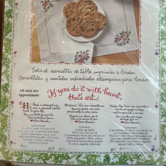 Bucilla - Pansies - Lot of 4 Sets of Embroidered Placemats and Napkins Kit 42946 - Picture 2 of 7